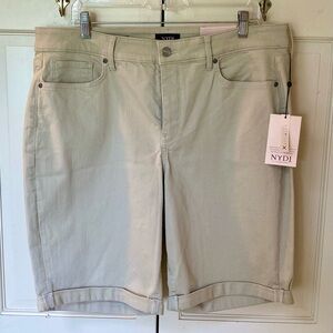 🛵🌿NWT NYDJ Brielle Shorts in Khaki/Tan 16W🌿🛵